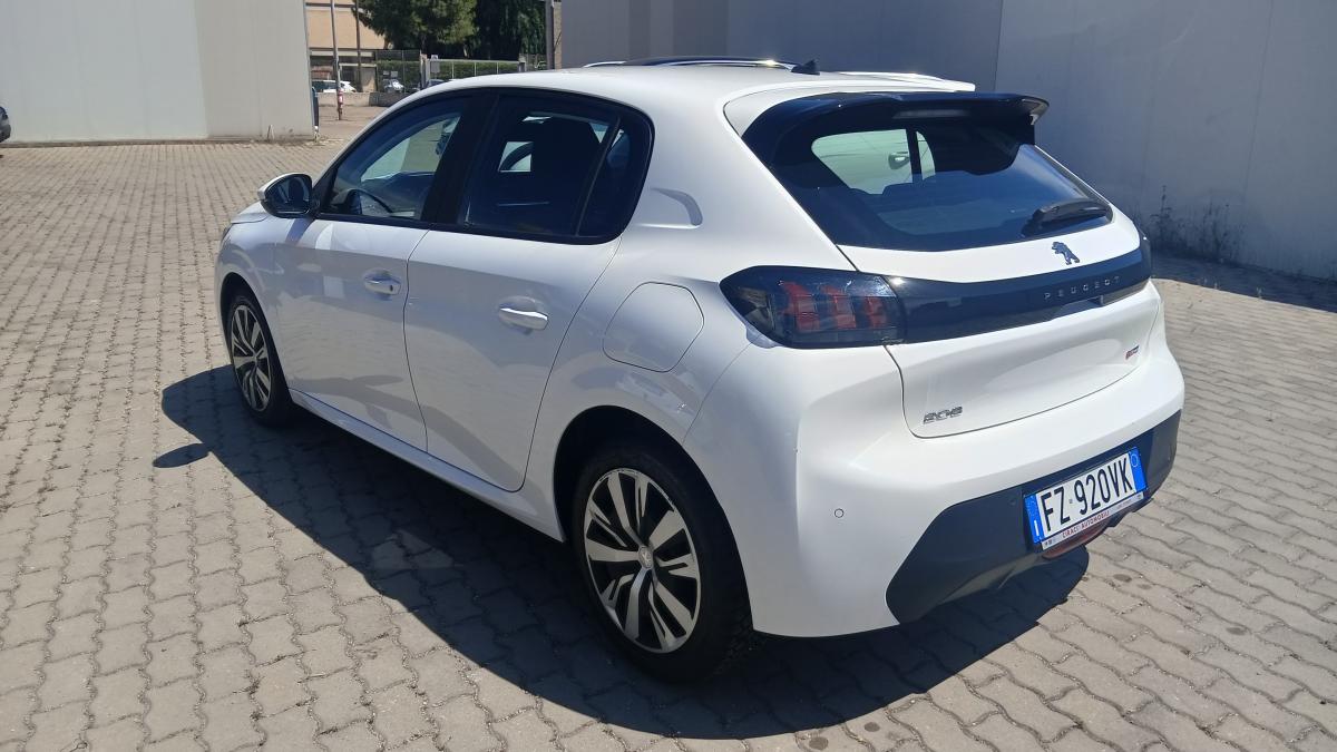 Peugeot 208 1.2 PureTech 100cv EAT8 5 porte Active Pack